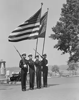 Midshipmen: Color Guard - Navy - Wwii