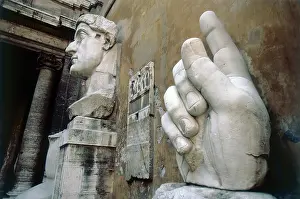 Conservatori: Colossal head and hand of