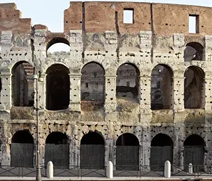 Amphitheaters: Colosseum, Rome, Italy