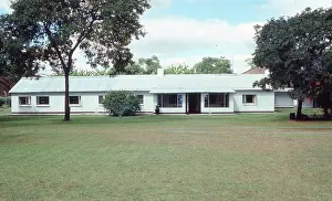 Zanu: Colour photo of Rhodesian farmhouse; Rhodesian