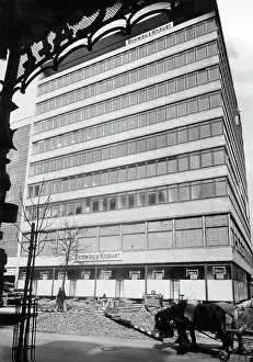 Potsdamer: The Columbushaus, 1932