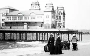 Colwyn: Colwyn Bay Pier, Wales