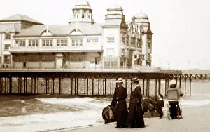 Colwyn: Colwyn Bay Pier, Wales