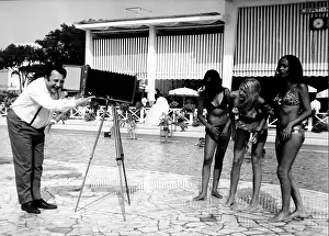 Puns: Comedian Raymond Devos 1922 - 2006