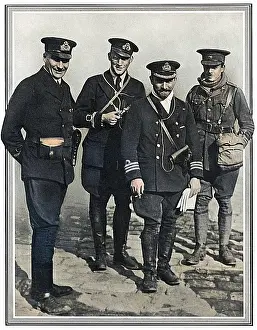 Rumney: Commander Samson with other British airmen, WW1