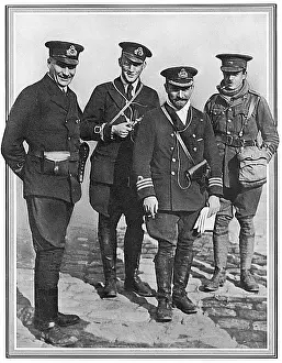 Rumney: Commander Samson with other British airmen, WW1