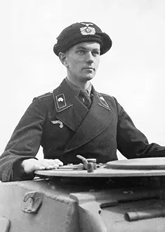 Hatch: Commander of a tank, 1938