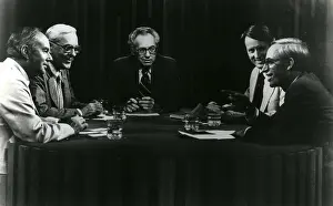 Moderator: Commentator - Correspondent - Reporter - TV Host