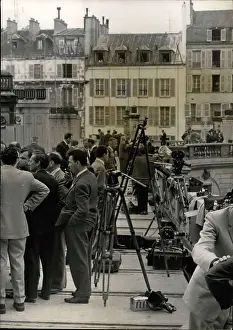 Newspapermen: Commentator - Correspondent - Reporter - TV Host