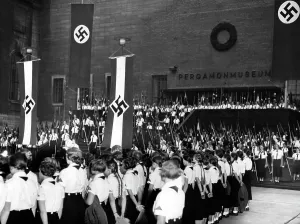 Sworn: Commitment of BDM leaders at the Pergamon Museum, 1937