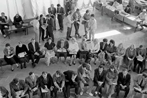 Bargaining: Commodity exchange in Vladimir, 1991
