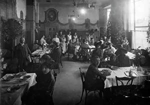 Communal: Communal lunch, 1917