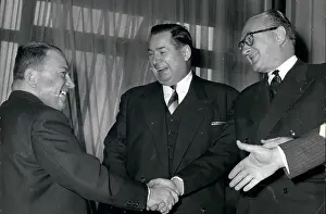 Mollet: Communism - Socialism