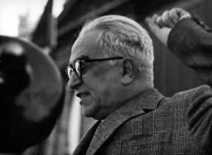 Longo: Communism - Socialism