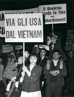 Hippies: Communism - Socialism