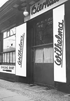 Potsdamer: Communist attack on the pub Wilhelma, circa 1930s