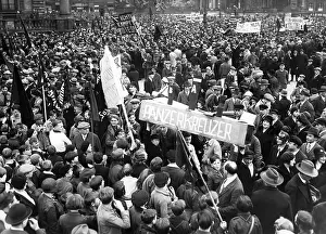 Battleships: Communist May Day demonstration in the Lustgarten, 1931
