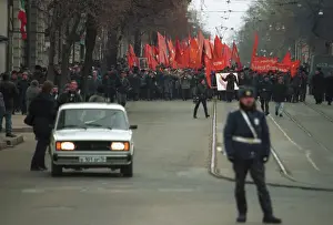 Nearly: Communists hold demonstration in Kazan, 1996