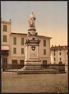 Volta: Como, Volta Monument, Lake Como, Italy