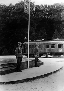 Thus: The Compiegne wagon, 1940