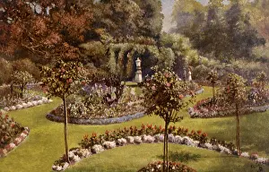 Curvacious: Compton Place