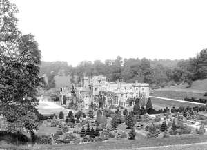 Wynyates: Compton Wynyates, 1922