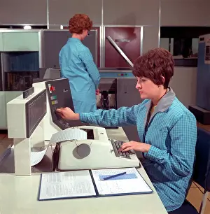 Typewriter: Computer operators