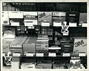 Oriented: Computers - Electronics - Robots - Technology - TVs
