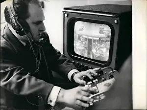 Detect: Computers - Electronics - Robots - Technology - TV's
