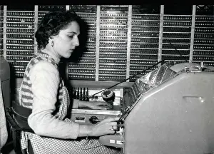 Grenelle: Computers - Electronics - Robots - Technology - TV's