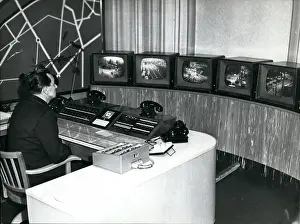 Phases: Computers - Electronics - Robots - Technology - TV's