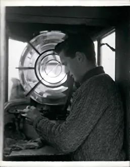 Adjusts: Computers - Electronics - Robots - Technology - TV's