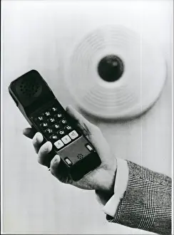 Handset: Computers - Electronics - Robots - Technology - TV's