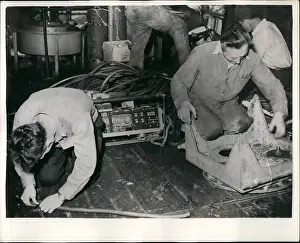 Identifying: Computers - Electronics - Robots - Technology - TV's