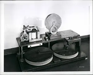 Ezra: Computers - Electronics - Robots - Technology - TV's
