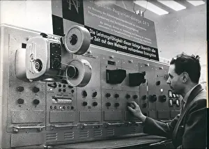 Novelties: Computers - Electronics - Robots - Technology - TV's