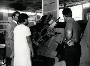 Revolving: Computers - Electronics - Robots - Technology - TV's