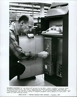 Adjustment: Computers - Electronics - Robots - Technology - TV's