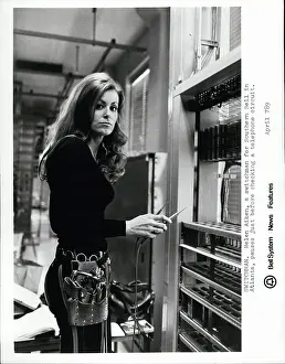 Pauses: Computers - Electronics - Robots - Technology - TV's