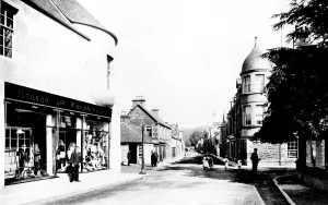 Tayside: Comrie, Drummond Street 1904