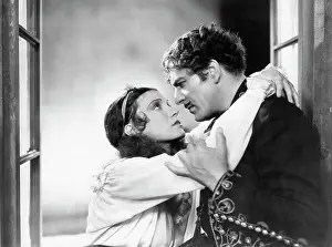 Cisco: Conchita Montenegro - Warner Baxter