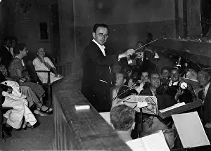 Zoltan: Conductor Hans Schlesinger