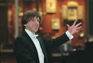 Gennady: Conductor of ?Moscow Kremlin? chapel G. Dmitryak, 1998