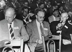 Moller: Conference of nuclear physicists. Werner Heisenberg