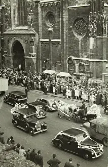 Fiaker: Confirmation in front of St. Stephan's cathedral