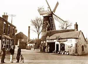 Coningsby: Coningsby Windmill probably 1920s