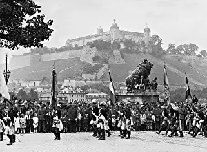 Connecting: Connecting students in Wurzburg, 1930