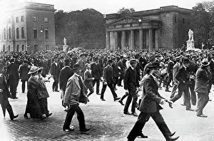Bebelplatz: Conscripted reservists in Berlin, 1914