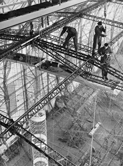 Friedrichshafen: Construction of the airship Hindenburg, 1934
