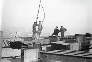 33rd: Construction - Architecture - Building